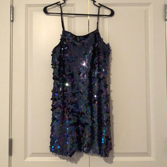 Forever 21 Dresses & Skirts - Forever 21 Sequined dress
